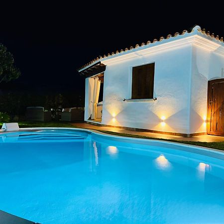 Villa Nadia Con Piscina Privata Budoni Танаунела Екстериор снимка