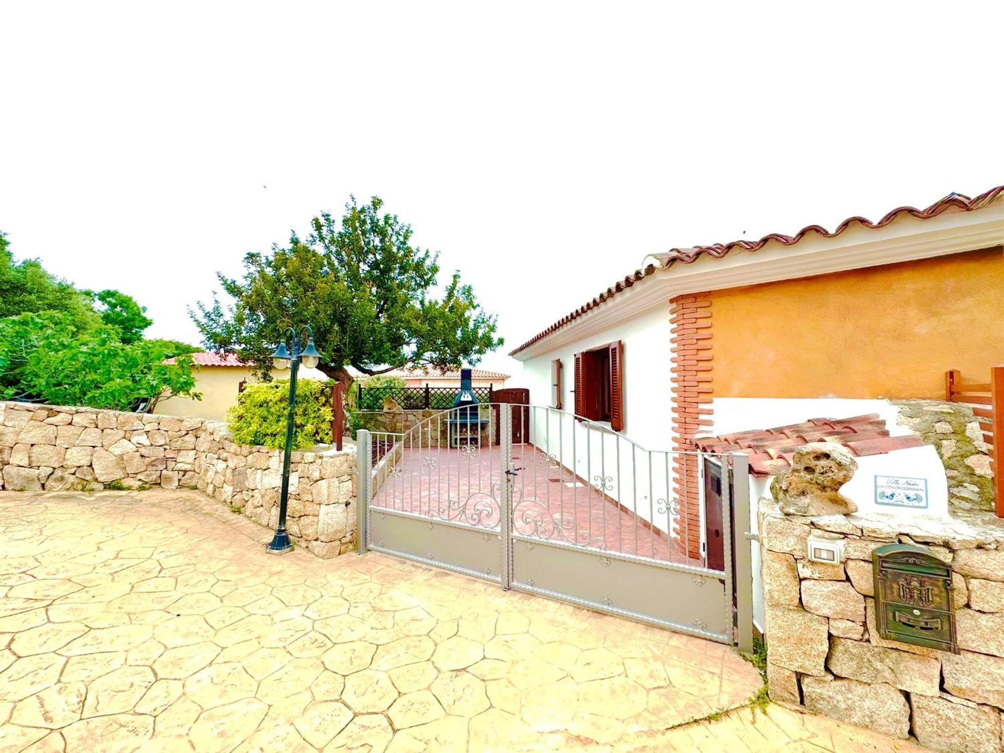 Villa Nadia Con Piscina Privata Budoni Танаунела Екстериор снимка